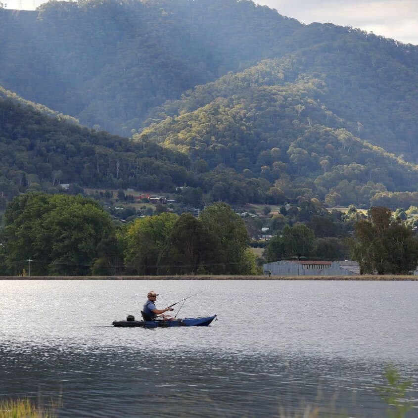 fishing canoe mount beauty summer 16_9